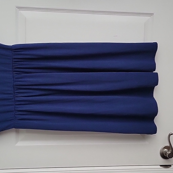 Women's Dress - Picture 7 of 11